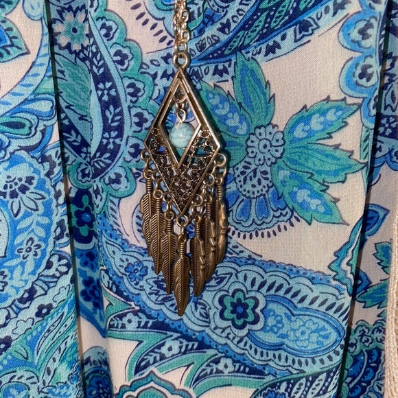 Speechless Top, Vest, and Necklace Set - Picture 2 of 5